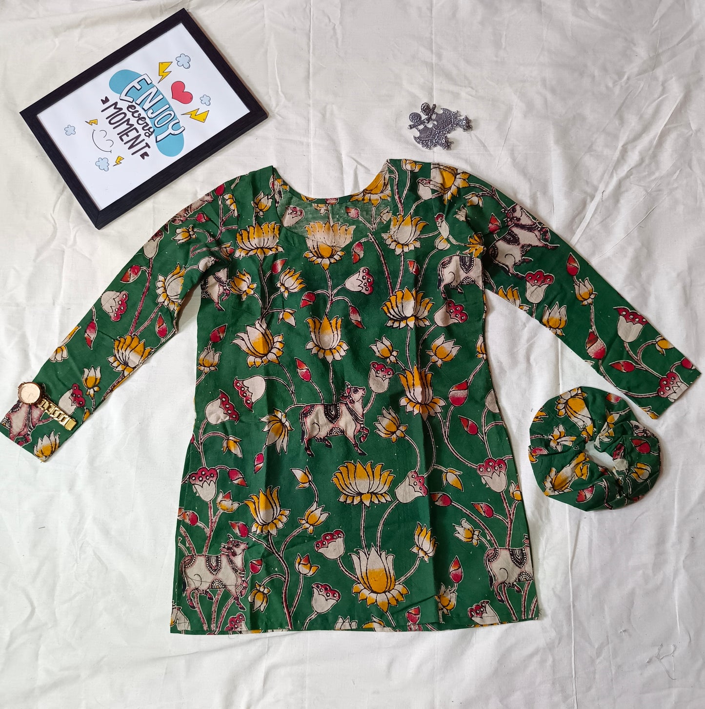 Short kurti with long sleeve , cotton fabric & 1 scrunchie free