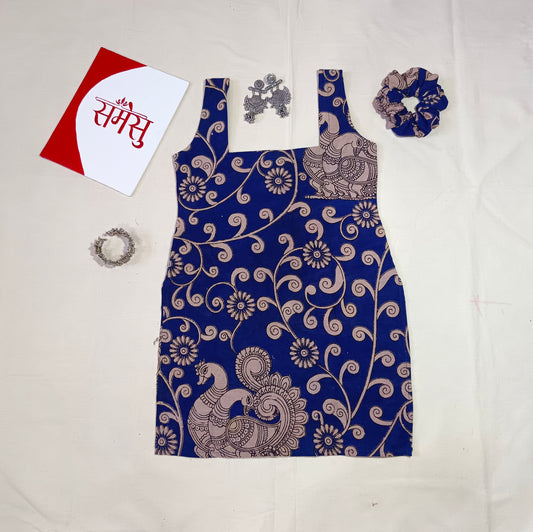 Samesu short kurti, sleeveless, 1scrunchie free